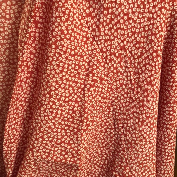 tie front crop top blouse - Picture 2 of 3